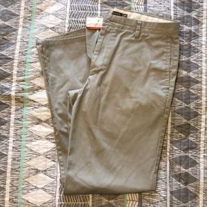 Men’s Dockers D2 Pants